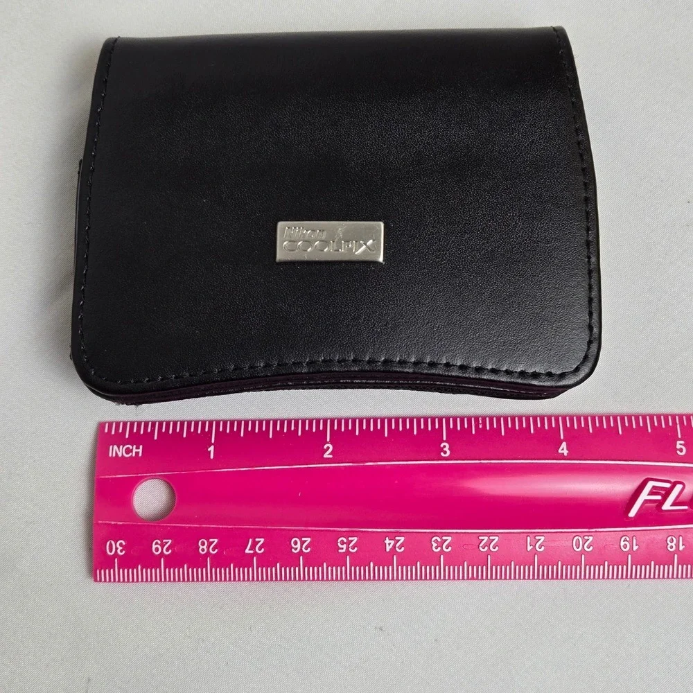 Nikon Coolpix Leather Digital Camera‎ Case Magnetic Flap Closure Compact Black